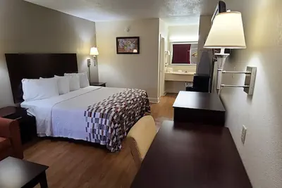 Photo 2 - Red Roof Inn Tifton
