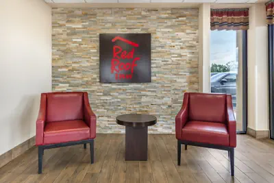 Photo 3 - Red Roof Inn Staunton