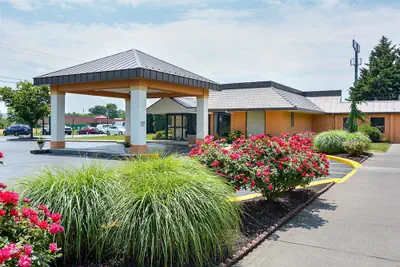 Photo 2 - Quality Inn Winchester