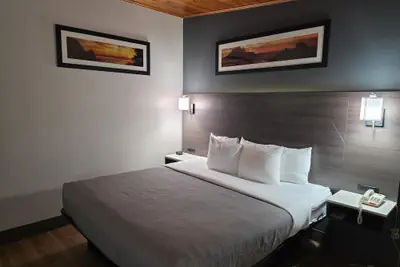 Photo 5 - Quality Inn Winchester