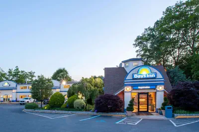Photo 2 - Days Inn by Wyndham Nanuet / Spring Valley