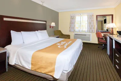 Photo 4 - Days Inn by Wyndham Nanuet / Spring Valley