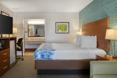 Photo 5 - Best Western Hendersonville Inn