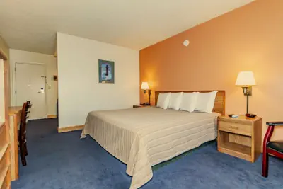 Photo 2 - Americas Best Value Inn Austinburg