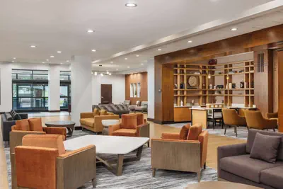 Photo 3 - DoubleTree by Hilton Greensboro Airport