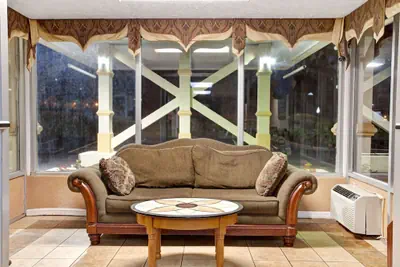 Photo 3 - Days Inn by Wyndham Knoxville West