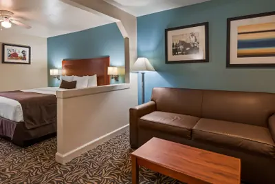 Photo 5 - Best Western Regency Inn & Suites