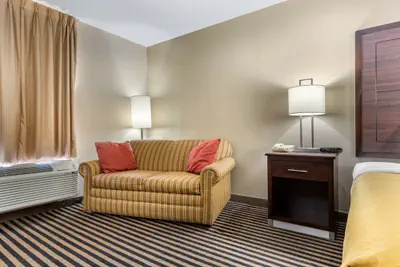 Photo 4 - Econo Lodge Florence - Darlington