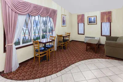 Photo 3 - Knights Inn Tucker