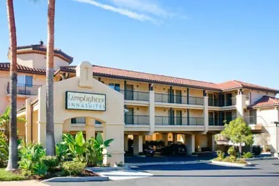 Photo 2 - Lamplighter Inn & Suites