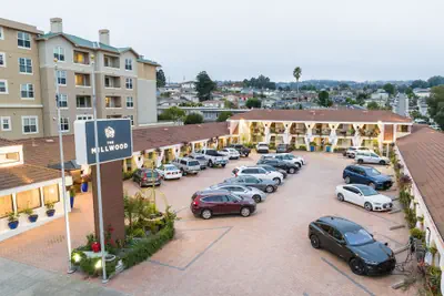 Photo 2 - The Millwood - A Boutique Hotel