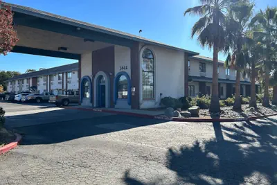 Photo 2 - Studio 6 Suites Cameron Park, CA – Folsom