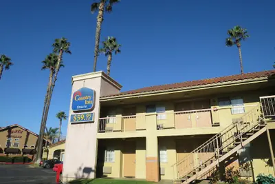 Photo 2 - Country Inn