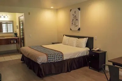 Photo 5 - Country Inn