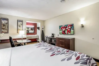Photo 5 - Red Roof Inn Gallup