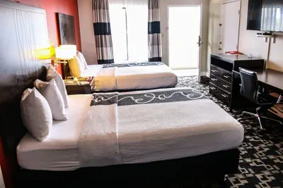 Photo 4 - Ramada by Wyndham Oceanside