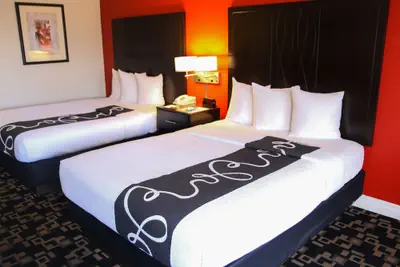 Photo 2 - Ramada by Wyndham Oceanside