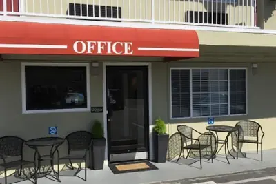 Photo 2 - Regency Inn SFO Airport