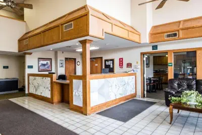 Photo 3 - Baymont by Wyndham Blackwell I-35
