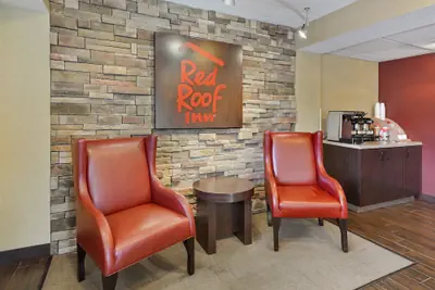 Photo 3 - Red Roof Inn Huntington