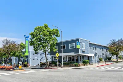 Photo 2 - SureStay Hotel by Best Western Santa Monica