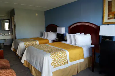 Photo 5 - Days Inn by Wyndham Richmond