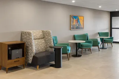 Photo 3 - Hampton Inn Staunton