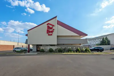 Photo 2 - Red Roof Inn Columbus West - Hilliard