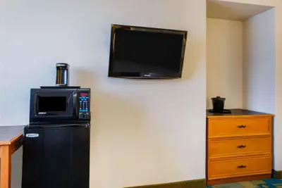 Photo 5 - La Quinta Inn by Wyndham Norfolk Virginia Beach