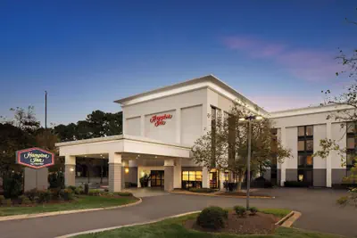 Photo 2 - Hampton Inn Norfolk/Virginia Beach