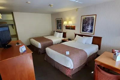 Photo 3 - Baymont by Wyndham Seattle/Kirkland WA