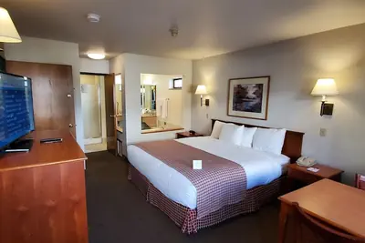 Photo 5 - Baymont by Wyndham Seattle/Kirkland WA