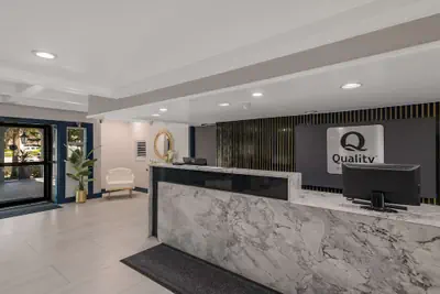Photo 4 - Quality Inn & Suites Altamonte Springs Orlando-North