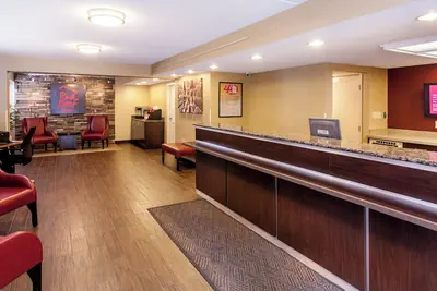 Photo 3 - Red Roof Inn Detroit - Dearborn/Greenfield Village