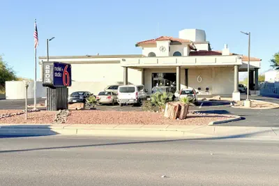Photo 2 - Motel 6 Tucson, AZ – Airport / Kino Sports Complex