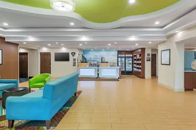 Photo 3 - Best Western Plus North Shore Hotel