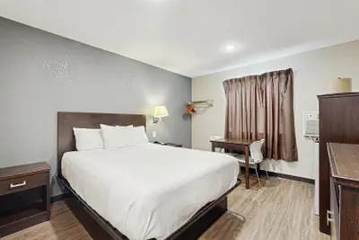 Photo 5 - Red Lion Inn & Suites Olathe Kansas City