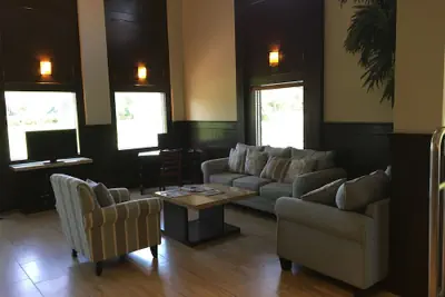 Photo 3 - Days Inn by Wyndham Brooksville/Dade City