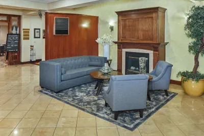 Photo 3 - Lake Natoma Inn