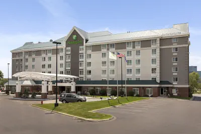 Photo 2 - Holiday Inn : Bloomington W MSP Airport Area by IHG