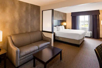 Photo 2 - Best Western Muscatine / Pearl City Hotel
