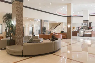 Photo 3 - Ramada Plaza by Wyndham Marco Polo Beach Resort