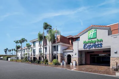 Photo 2 - Holiday Inn Express San Diego - SeaWorld Area by IHG