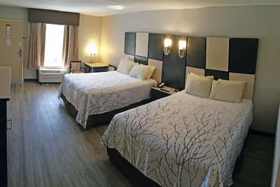 Photo 4 - Best Western Cades Cove Inn