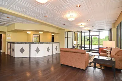 Photo 3 - Best Western Cades Cove Inn