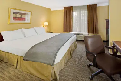 Photo 5 - Days Inn by Wyndham Silver Spring