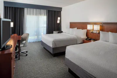 Photo 5 - Courtyard by Marriott Memphis East/Park Avenue