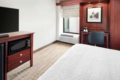 Photo 5 - Hampton Inn Austin North @ I - 35 & Hwy 183