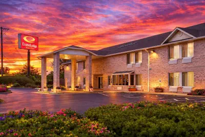 Photo 2 - Econo Lodge Inn & Suites Fairview Heights - St. Louis
