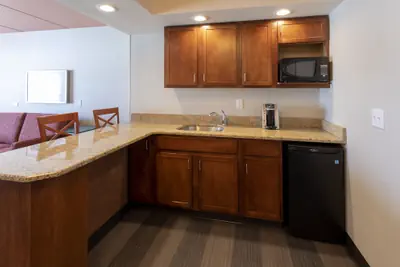 Photo 4 - Holiday Inn Marquette by IHG